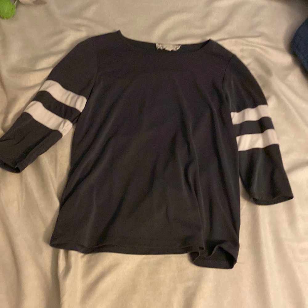 Half sleeve t-shirt